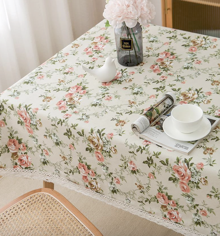 ผ้าปูโต๊ะอาหาร ผ้าปูโต๊ะลายวินเทจ 145x200 cm กุหลาบสีครีม