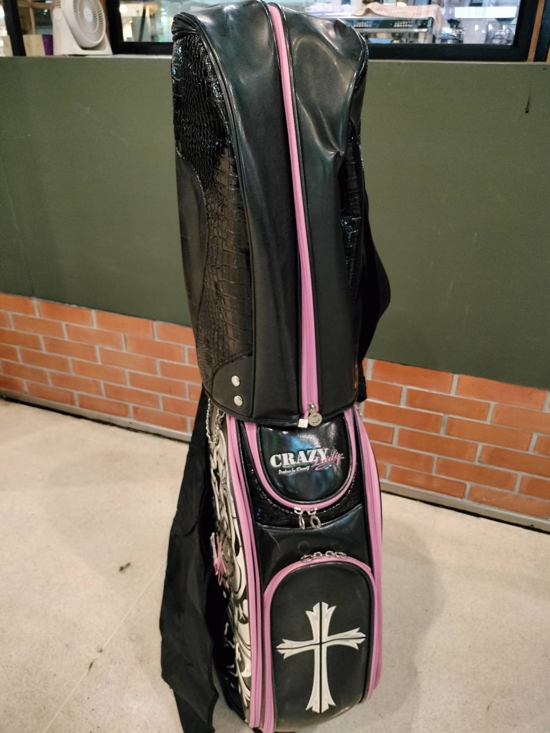(Genuine) Golf Bag CRAZY Bulldog (Free Cover Travel) 9”