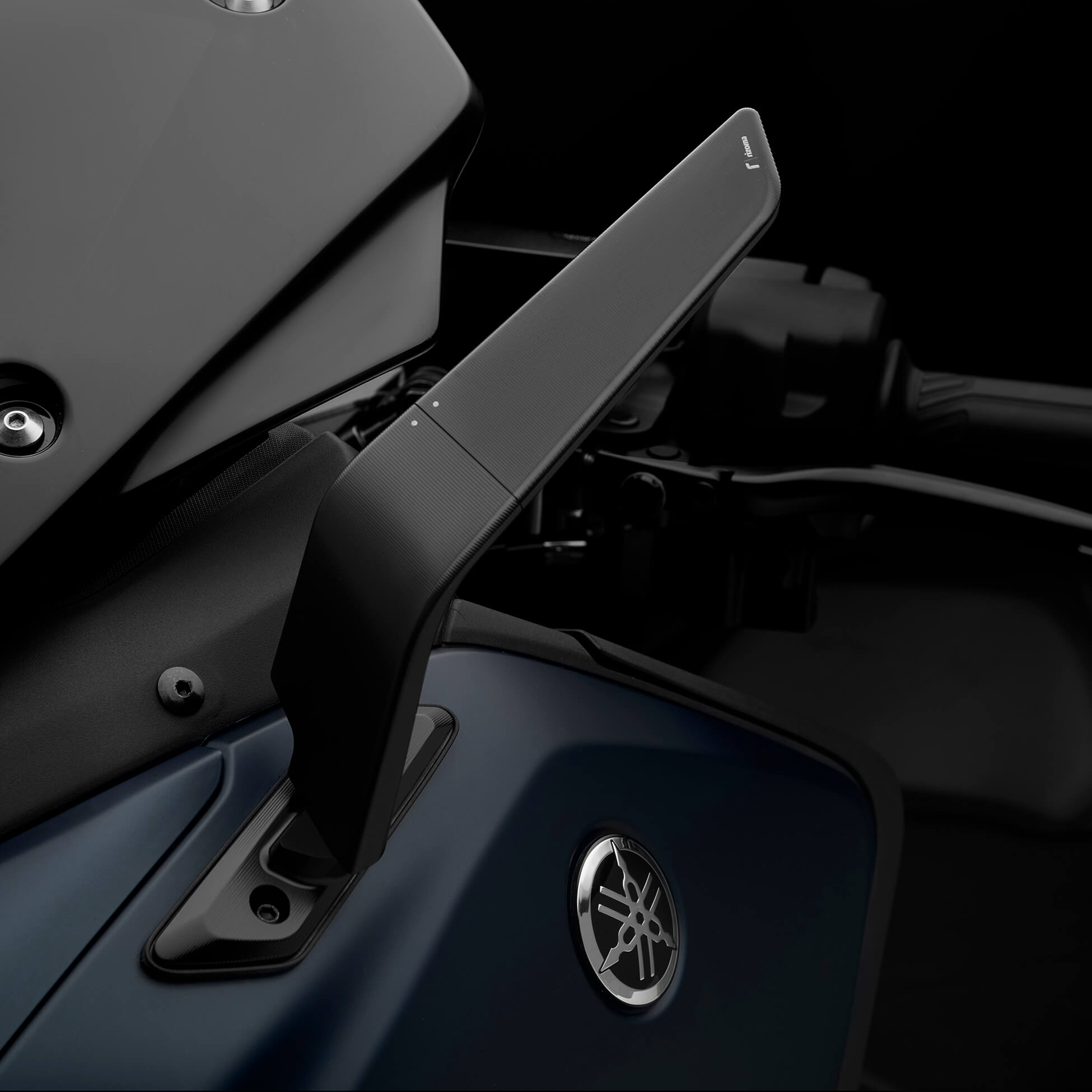 กระจก RIZOMA STEALTH T-MAX 560 2022+