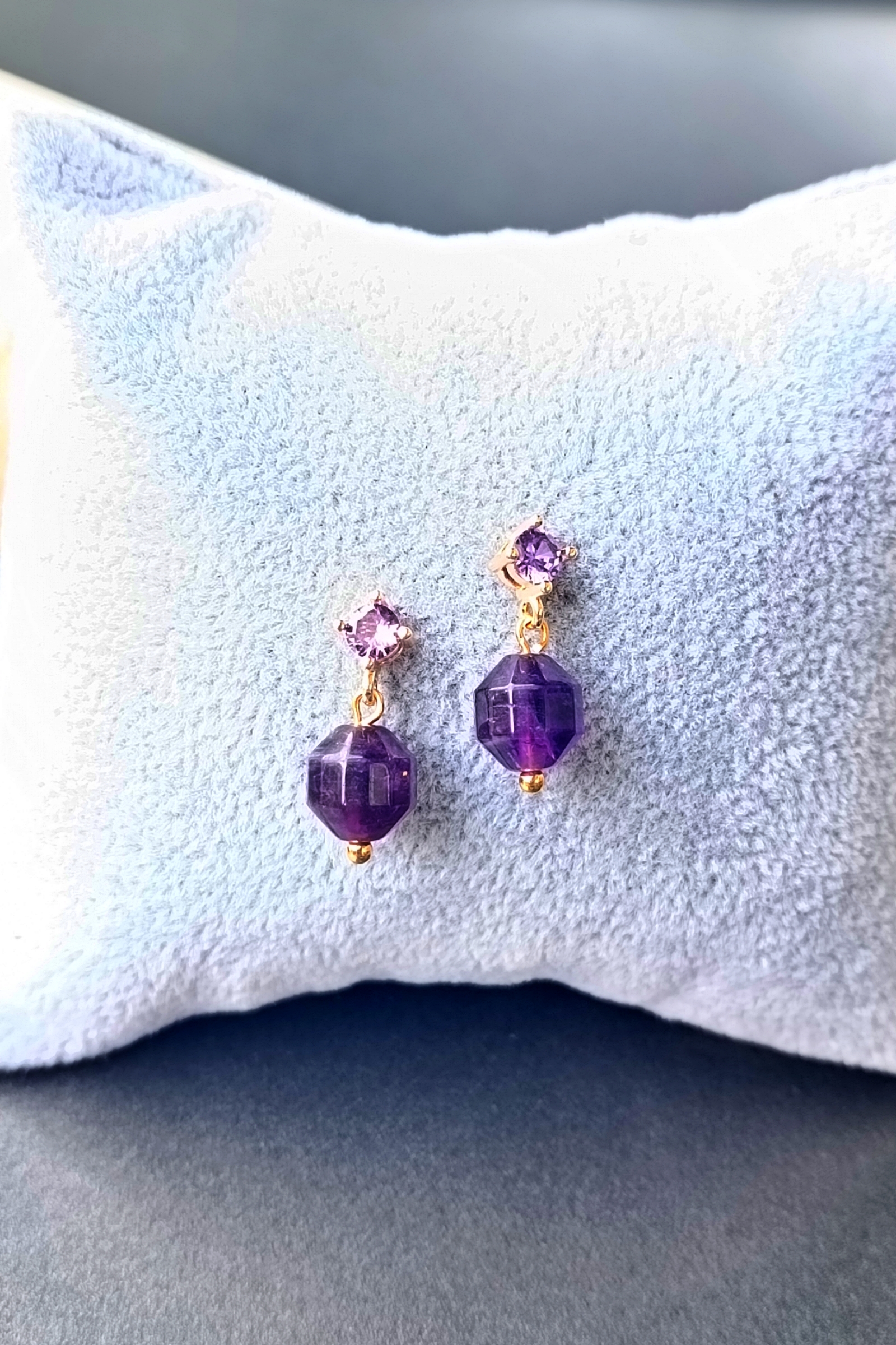 ต่างหูหินแท้ "14K" 5A Amethyst Olive Bead Earring (ดึงดูดโชคลาภ ปกป้องจากพลังงานลบ)