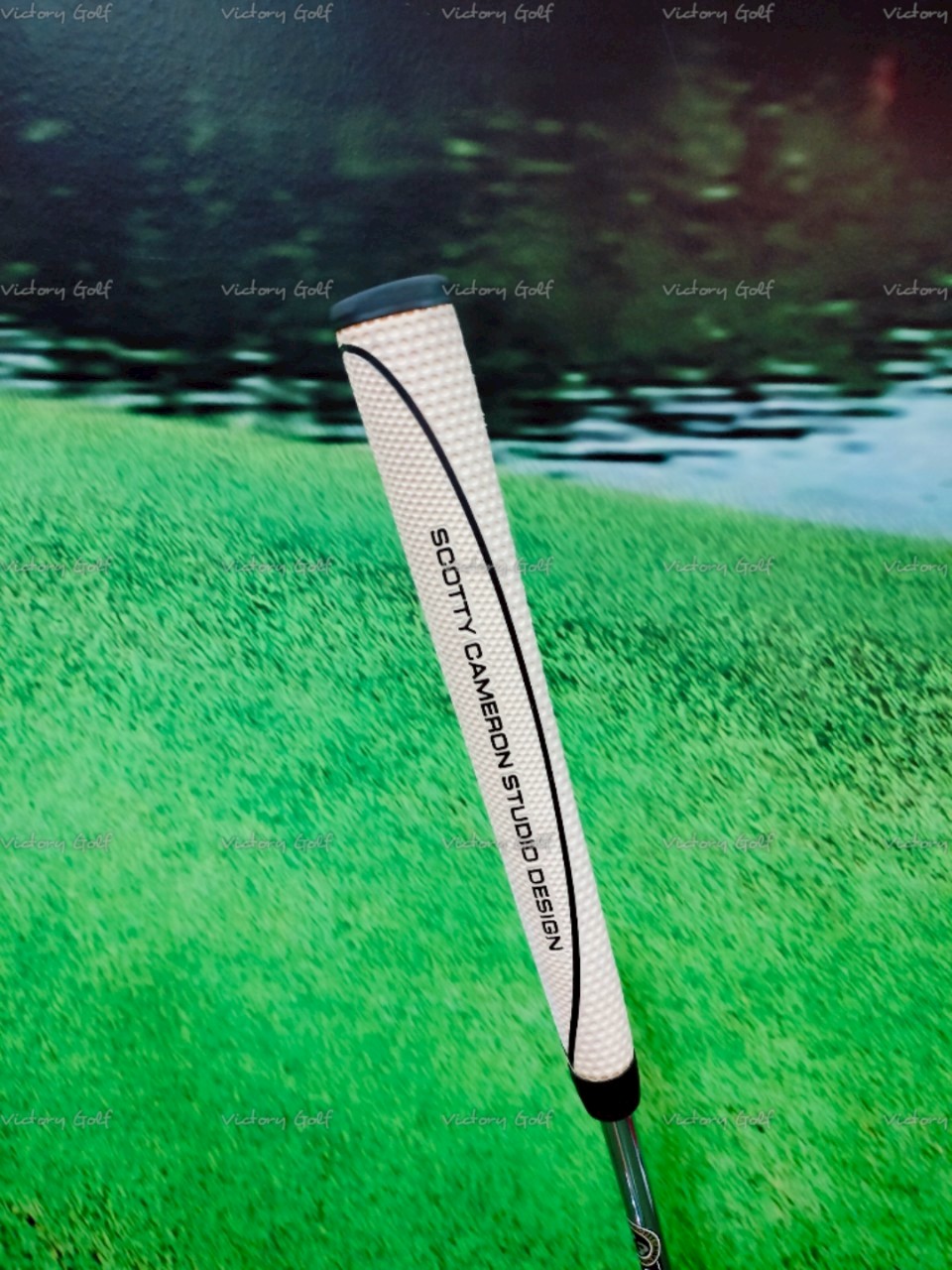 Putter Scotty Cameron & Crown Newport2 33”