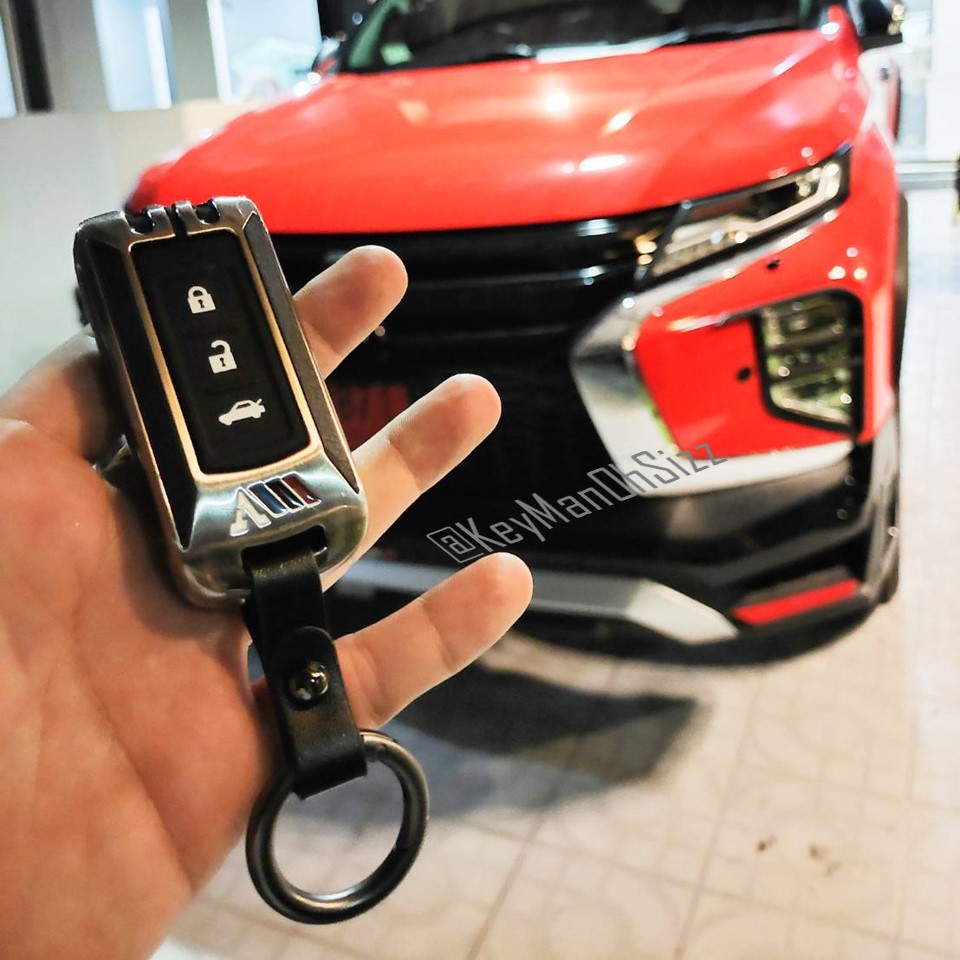 เคสโลหะรีโมทรถปาเจโร่ Mitsubishi Full Package (Alloy Up Grade 3D Silicone Push button Guard) Mitsubishi Pajero (Sport), Xpander, Mirage, Attrage, Triton Smart Key แบบ 2 และ 3 ปุ่ม