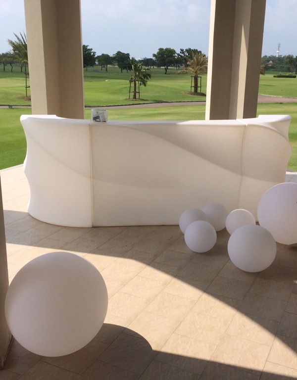 RENT/ให้เช่า: เคาน์เตอร์บาร์ LED เรืองแสง รุ่น FLOW SET 3.2m. (โฟลว์เซท)