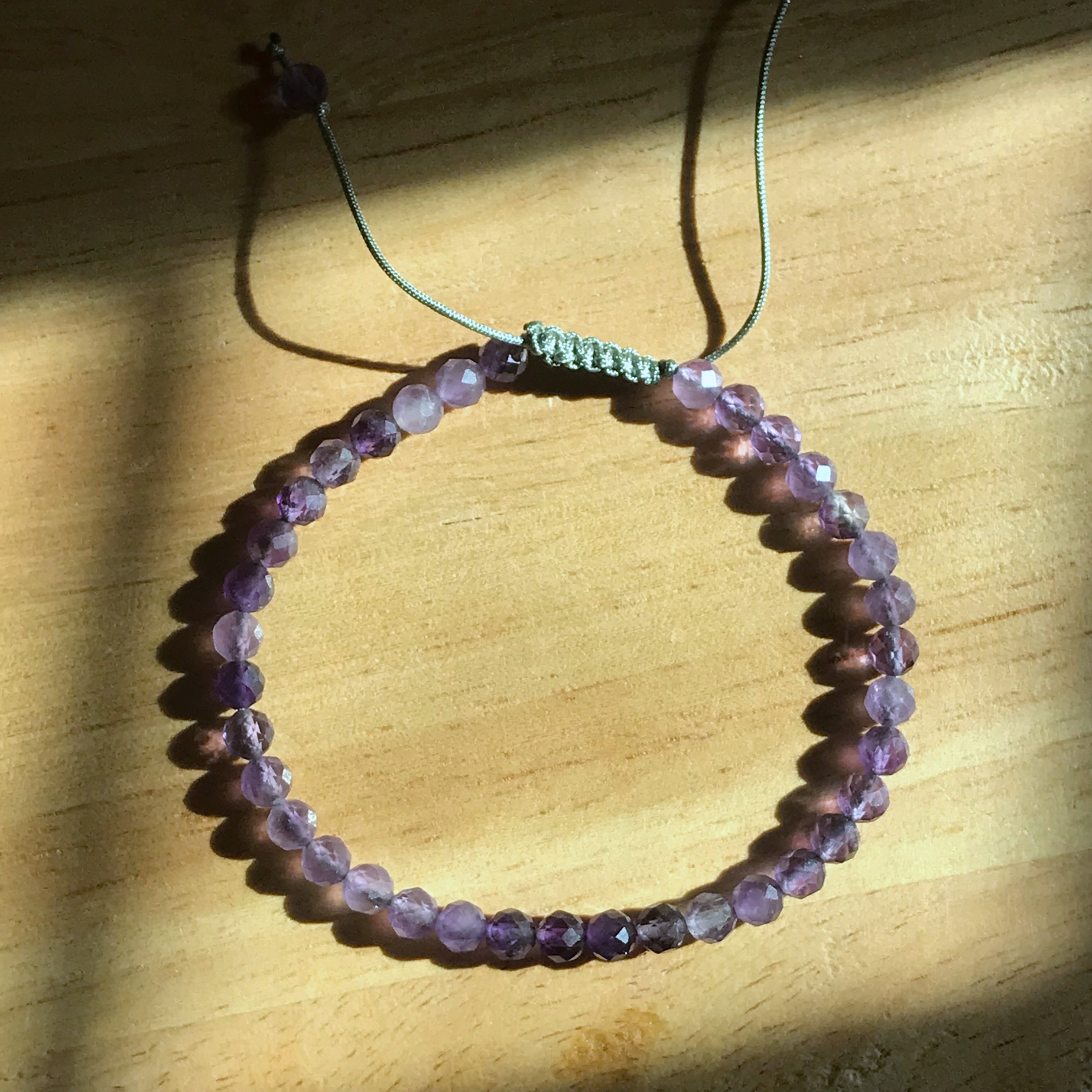 สร้อยข้อมือหินแท้ "Starlight" Amethyst Bracelet (For Success)
