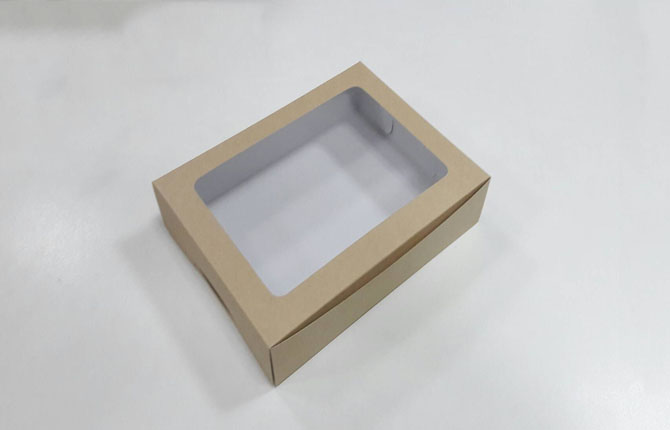 กล่องขนม กล่องเค้กโบราณ กล่องชิฟฟ่อน ขนาด 19x25x6 ซม.กล่องทาร์ตไข่ สีคราฟท์หน้าขาวหลังน้ำตาลอ่อน ราคา 290 บาทต่อแพ็ค (20 ใบต่อแพ็ค)