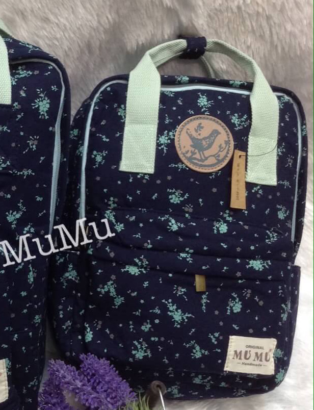 กระเป๋าเป้ผ้าสะพายหลัง mumu ลายดอกไม้น้ำเงิน เขียว (Size S)