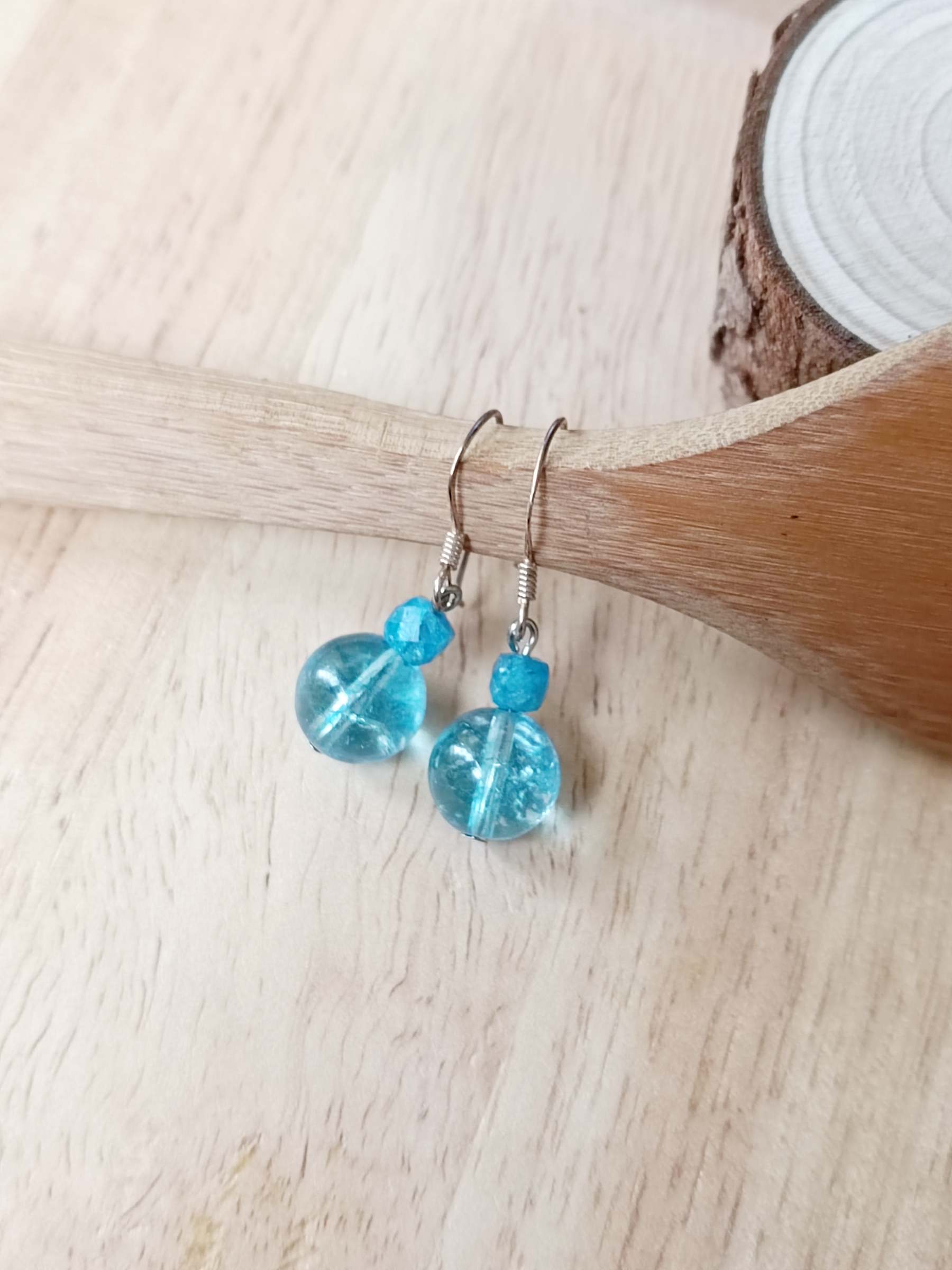 ต่างหูหินแท้ "Flow Silver" Blue Topaz Earring (Honesty)