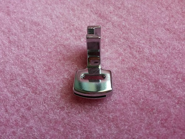 ตีนผีเย็บย่น Ruffler presser foot