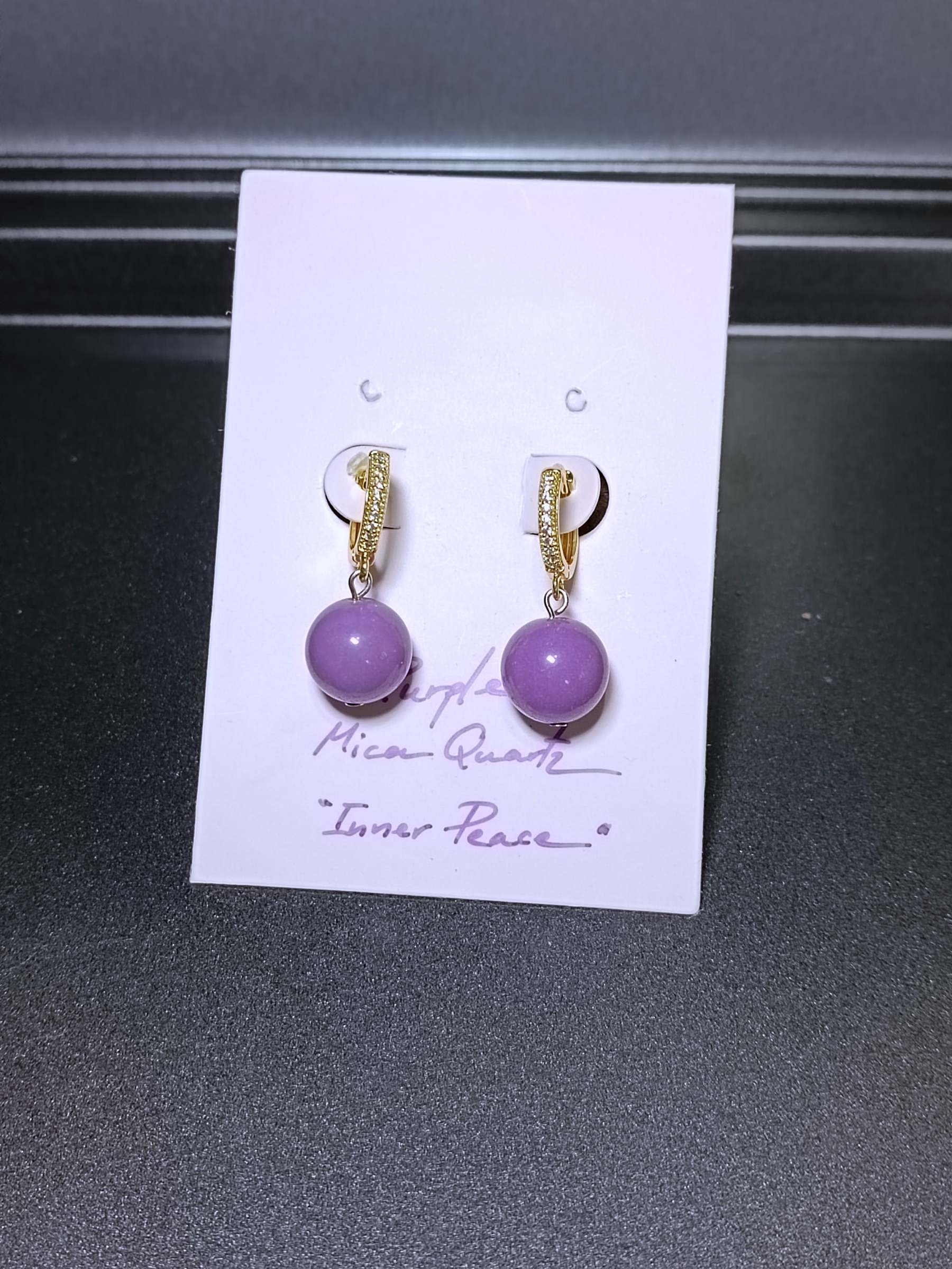 ต่างหูหินแท้ "18K" Purple Mica Quartz Earring (ปรับความสมดุลทางอารมณ์)