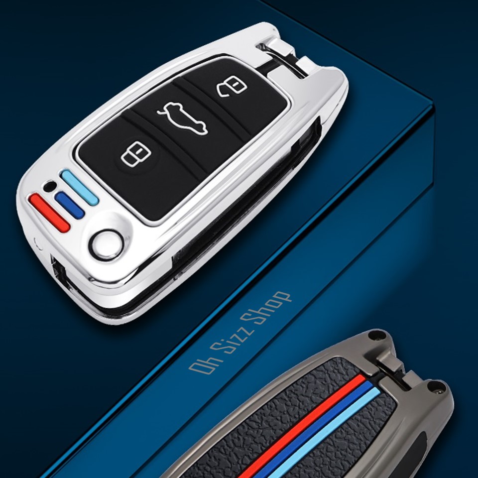 เคสโลหะกุญแจรีโมทรถรถ Audi แบบกุญแจพับข้าง folding Key Full Package (Alloy Up Grade Luminescence 3D Silicone Push button Guard) Audi special car key case A4 A5 A6 A7 Q5 Q7