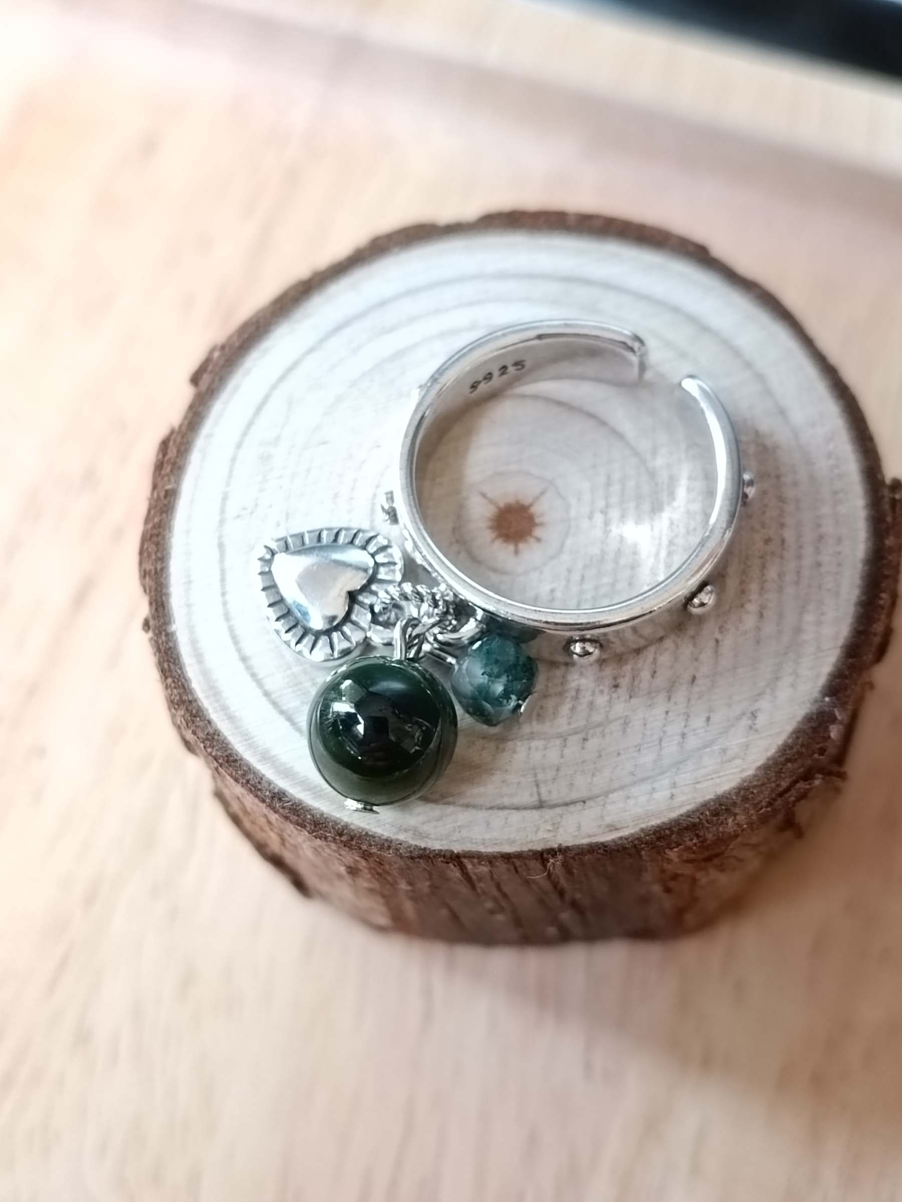 92.5 Sterling Silver "RockMe" Please Ring - แหวนเงินแท้ 92.5 Jade + Moss Agate เสริมมงคล พร้อมสนับสนุนสุขภาพแข็งแรง