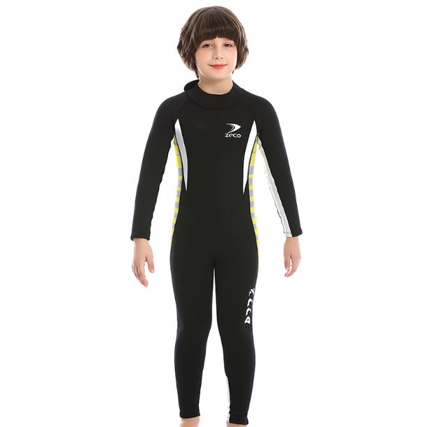 ชุดว่ายน้ำเด็กป้องกันหนาว ป้องกันรังสี UV Ultraviolet Protection UV ผลิตจากผ้า Neoprene หนา 2.5 mm. ช่วยควบคุมอุณหภูมิขณะอยุ่ในน้ำ เป็นชุด wetsuitเหมาะกับการใส่ว่ายน้ำหรือดำน้ำ