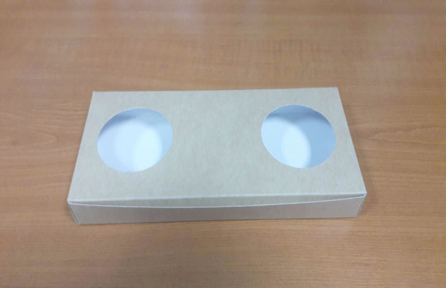 กล่องบราวนี่ 3-4 ชิ้น กล่องทรงแบน กล่องช็อคโกแลต กล่องขนมฟู้ดเกรด สีคราฟท์น้ำตาล่อน กว้าง 10.0 x ยาว 22.0 x สูง 3.0 ซม. ราคา 130 บาท ต่อแพ็ค (20 ใบ)