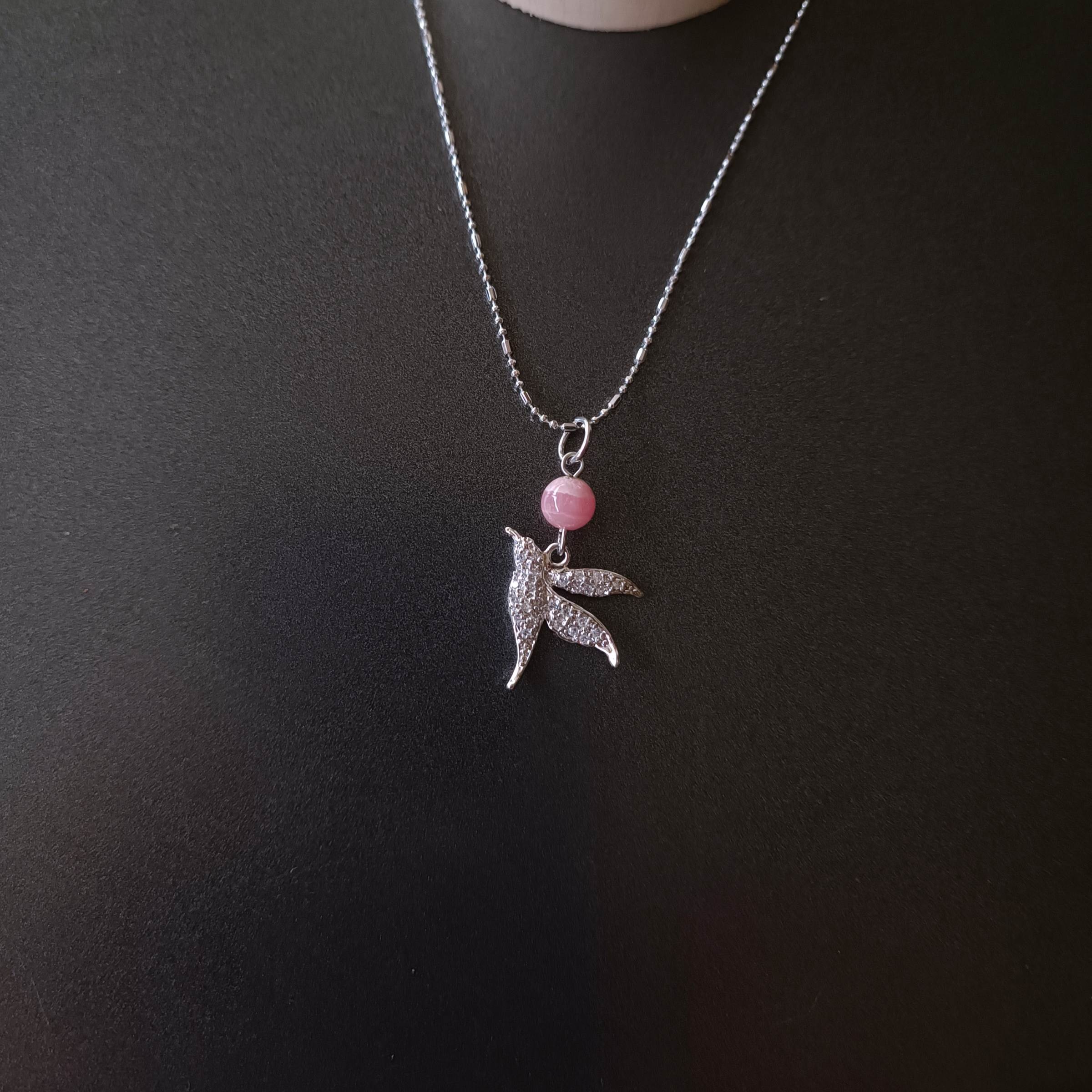สร้อยคอพร้อมจี้Little Bird ประดับหินแท้ Rhodochrosite Pendant Necklace (เสริมความรักความสัมพันธ์)