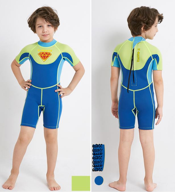 ชุดว่ายน้ำเด็กควบคุมอุณหภูมิ เป็นชุด wetsuit เหมาะกับการใส่ว่ายน้ำหรือดำน้ำ ผลิตจากผ้า Neoprene หนา 2.5 mm. ป้องกันความหนาว / ป้องกันรังสี UV Ultraviolet Protection UV