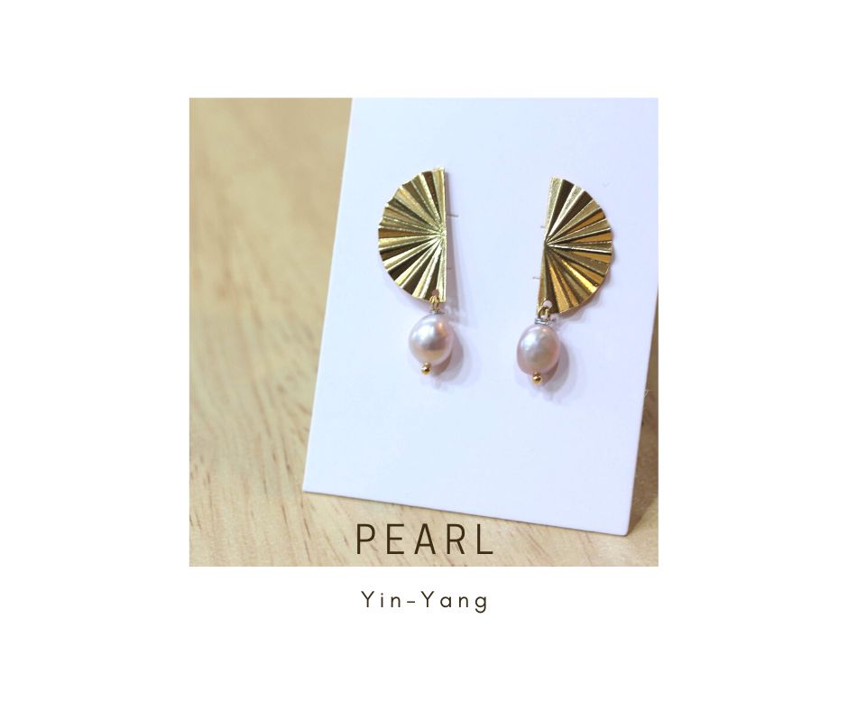 ต่างหู "Summer" Natural Pearl Earring (Balance)