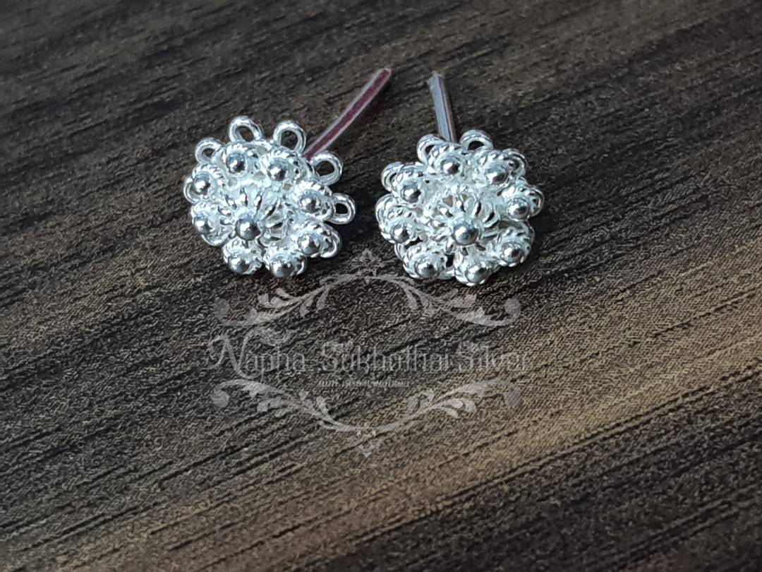 ต่างหูดอกพิกุล