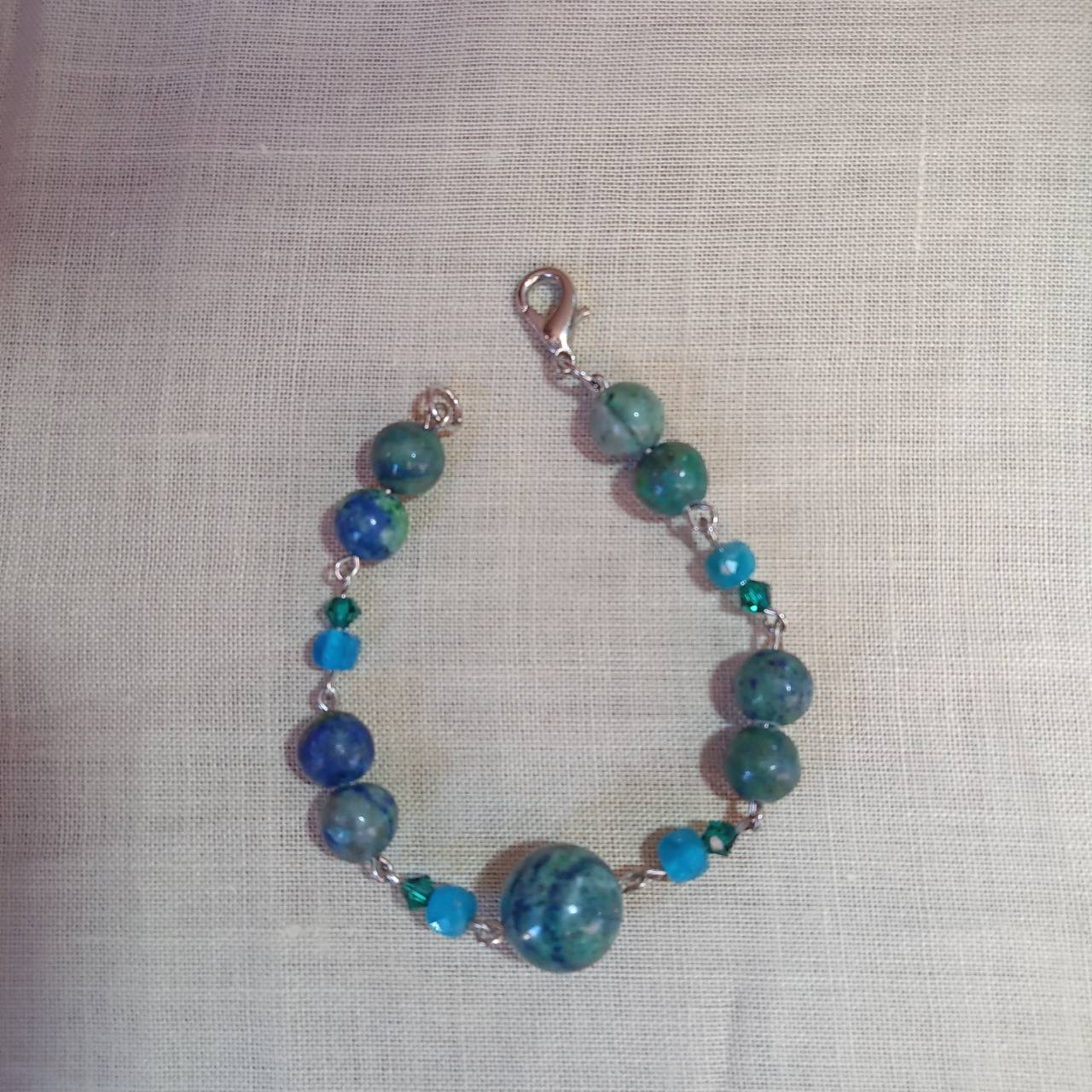 สร้อยข้อมือหินแท้ "Dokota" Azurite Bracelet (ดึงดูดโชคลาภ ความสำเร็จ)