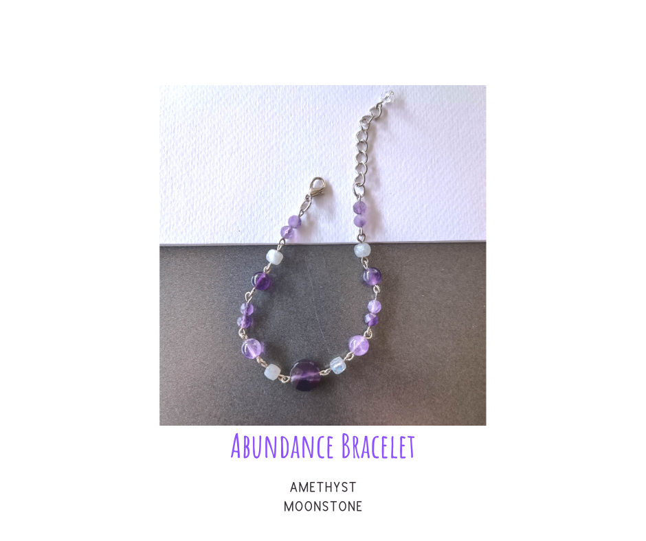 สร้อยข้อมือหินแท้ "Connected" Abundant Bracelet (Amethyst + Moonstone)