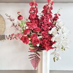 แจกันดอกไม้ประดิษฐ์โทนขาวแดง