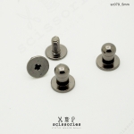 ตุ่มเก๊ะน็อตเกลียว 5mm สีดำ/2 ตัว