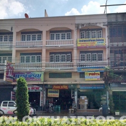 ขายตึกแถว ขนาด22 ตรว. 3.5 ชั้น พื้นกระเบื้องทั้ง 3 ชั้น ตึกติดริมถนนใหญ่ ปทุมธานี รหัส T12