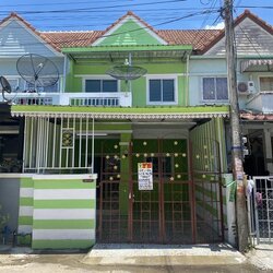 ขายทาวน์เฮ้าส์ 2 ชั้น หมู่บ้านแดนทอง (รหัสทรัพย์ 202341) ต.บางโพเหนือ อ.สามโคก จ.ปทุมธานี ขนาด 26.20 ตรว.มี 3 ห้องนอน 2 ห้องน้ำ 1 ห้องครัว 1 ห้องรับแขก