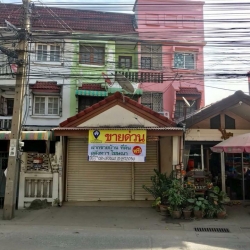 ขายตึกแถว 3 ชั้น ซ. สุขาประชาสรรค์2(ซอย16) วัดกู้หน้าหมู่บ้านนิชดาปากเกร็ด นนทบุรี ขนาด 17 ตรว. รหัส F16