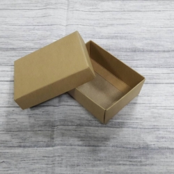 กล่องของขวัญ กล่องฝาครอบ ขนาด 6.5x8.7x3.3 ซม.กล่องของที่ระลึก กล่องอเนกประสงค์ กล่องของใช้ กล่องใส่ผ้าไหม สีน้ำตาล ราคา 205 บาท/20 ใบ