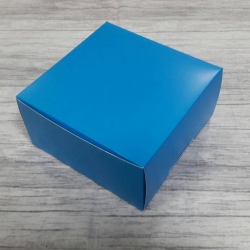 กล่องคัพเค้ก 4 ชิ้น (แบบไม่มีฐานรอง) กล่องเค้กครึ่งปอนด์ กล่องขนม กล่องสแน็ค Snack Box กล่องคอฟฟี่เบรค สีฟ้า ขนาด 15.0x15.0x7.6 ซม.(แพ็คละ 150 บาทต่อ 20ใบ)