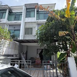 ขายทาวน์โฮม 3 ชั้น หลังมุม ทำเลดี ใกล้รามคำแหง-วงแหวน หมู่บ้านเดอะเมโทร (The Metro) ราษฎร์พัฒนา 15 (รหัสทรัพย์ 202564) ราคาดี เหมาะสำหรับรีโนเวทใหม่!