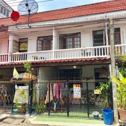 ขายทาวน์เฮ้า 2 ชั้น หมู่บ้านเยาวพรรณ ขนาด 18 ตรว นนทบุรี (ถนนบางกรวย-ไทรน้อย) รหัส T21