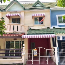 ขายบ้านทาวเฮ้าส์ 2 ชั้น มบ.สินทรัพย์1 (คลอง4) ธัญบุรี ปทุมธานี 18.8 ตรว. รหัส T43