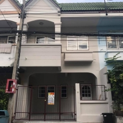 ขายทาวน์เฮ้าส์ 2 ชั้น ม.บัวทองธานี บางบัวทอง จ.นนทบุรี ขนาด 20 ตรว. รหัส T46