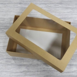 กล่องแบบมีฝาครอบ กล่องอเนกประสงค์ ขนาด 16.0 x 24.0 x 8.5 cm. สีคราฟท์น้ำตาลอ่อน แบบมีหน้าต่างพลาสติก ราคา 570 บาท ต่อแพ็ค (20 ใบ)