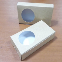 กล่องบราวนี่ 2 - 3 ชิ้น กล่องทรงแบน กล่องคุ๊กกี้ กล่องช็อคโกแลต กล่องขนมฟู้ดเกรด สีคราฟท์น้ำตาลอ่อน ขนาด 8.0 x 15.0 x 3.0 ซม.ราคา 100 บาทต่อแพ็ค (20ใบ)