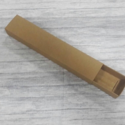 กล่องฝาสไลด์ กล่องของขวัญ กล่องใส่ตะเกียบ สีคราฟท์น้ำตาลเข้ม 23.4*4.4*2.5 ซม. ราคา 180 บาทต่อแพ็ค (20 ใบ)