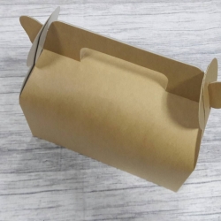 กล่องหูหิ้ว กล่องเค้กโรล กล่องซาลาเปา กล่องคัพเค้ก กล่องเค้ก กล่องคุ๊กกี้ กล่องขนม ขนาด 10.0 x 20.5 x สูง 9.0 ซม.สีคราฟท์นำ้ตาลอ่อน ราคา 230 บาทต่อแพ็ค (20ใบ)