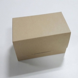 กล่องเค้กโรล กล่องคัพเค้ก 2 ชิ้น กล่องเค้ก 2 ชิ้น กล่องขนม สีคราฟท์น้ำตาลอ่อน ขนาด 9 x 16.8 x 9 ซม.( กระดาษหนา 280 แกรม) ราคา 185 บาทต่อแพ็ค(20 ใบ)