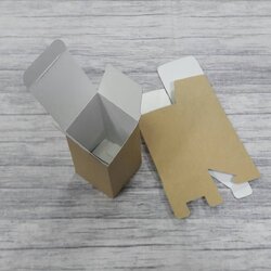 กล่องอเนกประสงค์ แบบทรงฝาปิดเปิด ท้ายก้นขัด กล่องของขวัญ กล่องเครื่องสำอางค์ สีคราฟท์น้ำตาลอ่อน 5x5x8.5 ซม. (กระดาษหนา 350 แกรม) ราคา 255 บาทต่อแพ็ค(50 ใบ)