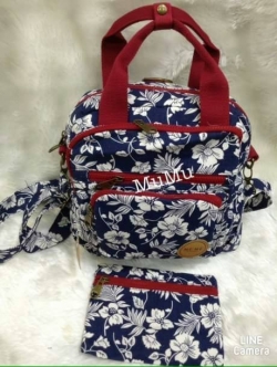 กระเป๋าเป้ผ้าสะพายหลัง mumu ขนาด Mini ลายดอกไม้ขาวน้ำเงินแดง