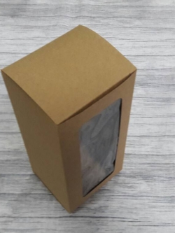 กล่องของขวัญ กล่องอเนกประสงค์ สีคราฟท์น้ำตาลเข้ม ขนาด 8.5x7.5x18 ซม. กล่องของที่ระลึก กล่องเครื่องสำอางค์ กล่องของใช้ กล่องแบบฝาหัวท้าย มีหน้าต่างพลาสติก ราคา 175 บาทต่อแพ็ค(20 ใบ)