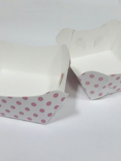 ถาดใส่ขนม/ถาดขนมปัง/ถาดชิม/ถาดอาหาร ลายชมพูจุด ขนาด 7.0 x 8.0 x สูง 3.2 ซม.