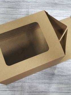 กล่องของขวัญ กล่องอเนกประสงค์ กล่องแบบฝาหัว-ท้ายก้นขัด กล่องของที่ระลึก กล่องเครื่องสำอางค์ กล่องของใช้ สีคราฟท์น้ำตาลเข้ม ขนาด 13x16xสูง20 ซม. มีหน้าต่างพลาสติก ราคา 410 บาทต่อแพ็ค (20 ใบ)