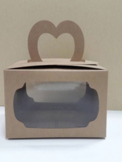 กล่องหูหิ้ว แบบหน้าต่าง 2 ด้าน สีคราฟท์น้ำตาลเข้ม ขนาด 18 x 14 x 10 ซม. กล่องคุ๊กกี้ กล่องขนม กล่องคัพเค้ก กล่องเค้ก กล่องเบเกอรี่ ราคา 300 บาทต่อแพ็ค(20ใบ)