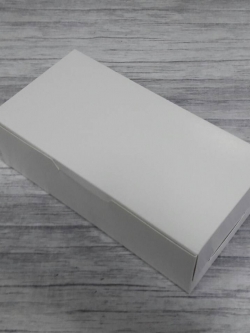 กล่องขนม กล่องเค้ก กล่องคัพเค้ก กล่องชิฟฟ่อน กล่องช้อคโกแล็ต กล่องคุ๊กกี้ กล่องอเนกประสงค์ ขนาด 10.5x20.5x6.5 ซม.ไม่มีหน้าต่าง (ฝาทึบ) สีขาว ราคา 135 บาทต่อแพ็ค (20 ใบ)