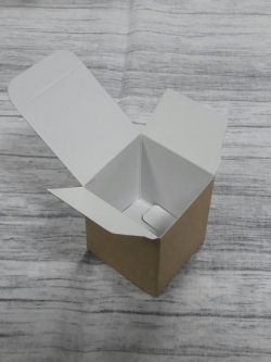 กล่องเอนกประสงค์ สีคราฟท์น้ำตาลอ่อน 5x5x5.5 ซม. แบบทรงฝาปิดเปิด ท้ายก้นขัด กล่องของขวัญ กล่องเครื่องสำอางค์ ราคา 205 บาทต่อแพ็ค(50 ใบ)