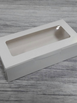 กล่องขนม กล่องเค้ก กล่องบราวนี่ กล่องชิฟฟ่อน กล่องช้อคโกแล็ต กล่องคุ๊กกี้ สีขาว ขนาด 9x18x4.5ซม.(มีหน้าต่างพลาสติก) (ราคา 115 บาทต่อแพ็ค (20 ใบ)