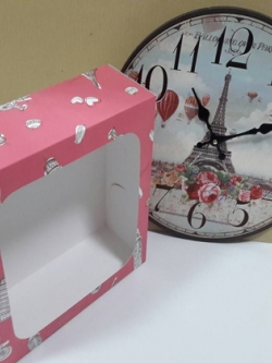 กล่องเค้ก กล่องเค้ก 3 ปอนด์ กล่องเค้ก กล่องขนม กล่องเบเกอรี่ กล่องคัพเค้ก ลายวันเดอร์ฟูลยุโรป 26.5x26.5x10ซม.ราคา 435 บาท (20ใบ/แพ็ค)