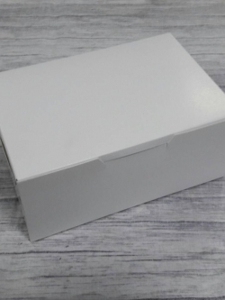 กล่องไม่มีหน้าต่าง (ฝาทึบ) กล่องขนม กล่องเค้ก กล่องคัพเค้ก กล่องชิฟฟ่อน ขนาด 12.0x17.5x7.5 ซม. สีขาว ราคา 145 บาทต่อแพ็ค(20ใบ)